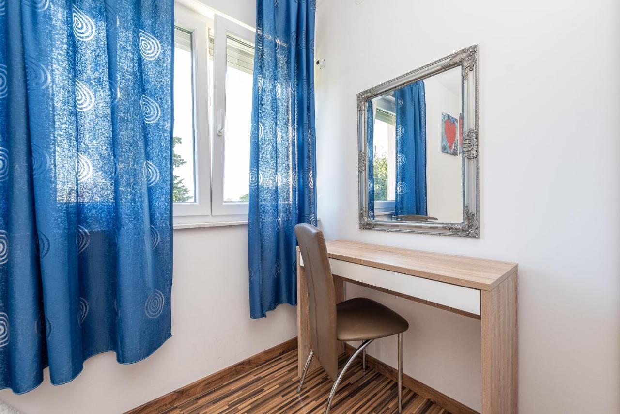 Antonio Apartments Sukosan Bagian luar foto