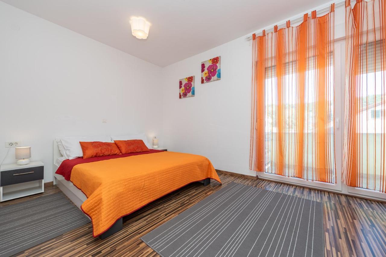 Antonio Apartments Sukosan Bagian luar foto